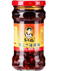 老干妈辣三丁油辣椒 chill oil (vegetarian)