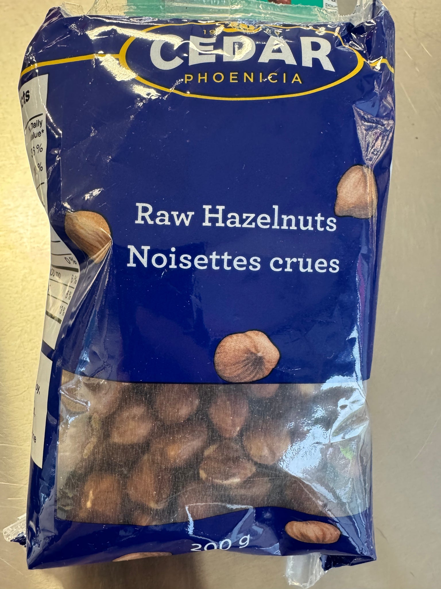 cedar raw hazelnuts noisettes crues